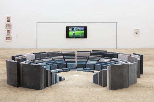 走进 Museo Jumex：揭开足球狂热背后的艺术展场景