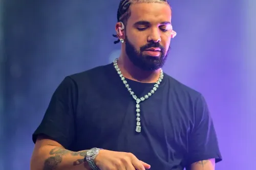 Drake《HABIBTI》重返 Billboard 200 榜单第 2 位