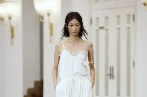 XU ZHI 发布 2027 春夏系列「GIRLS」，以睡衣美学重塑青春叙事