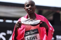 Sabastian Sawe 与 Yomif Kejelcha 穿着 adidas Adizero Adios Pro Evo 3 鞋款打破 2 小时马拉松极限