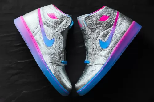 率先近赏 Nicki Minaj × Air Jordan 1 最新合作限定球鞋「The Pinkprint」