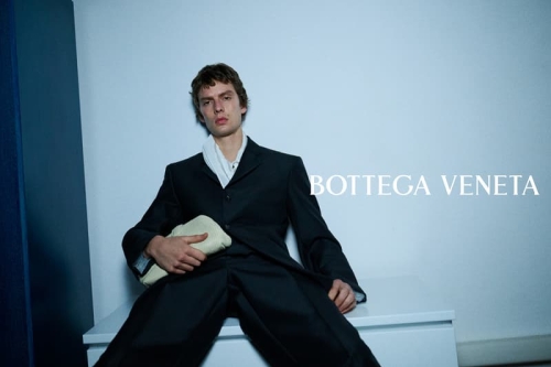 Bottega Veneta 正式发布 2026 秋季广告企划
