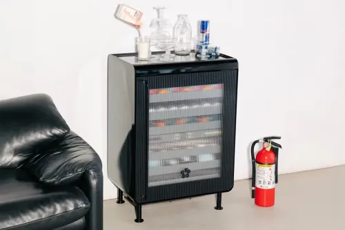 Rocco 品牌与艺术家合作推出限量版 Super Smart Fridge