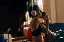 Beats 首款可定制的头戴式耳机 Beats 360 登场