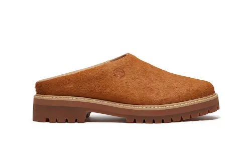 Timberland 将经典 6-Inch Boot 靴款改造为 Heritage Clog