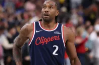 Kawhi Leonard 重回 Toronto Raptors 交易被叫停，因 NBA 调查阴阳合同未结束