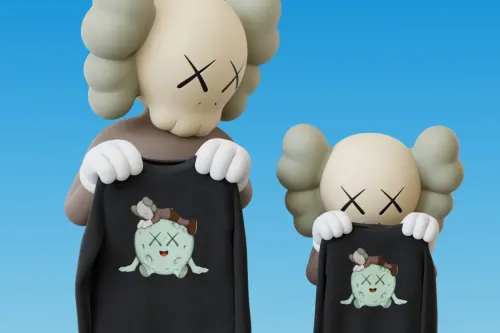 UNIQLO 与 KAWS 推出 UT 系列「KAWS UNIVERSE」，全新角色及毛绒挂饰登场