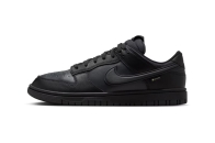 Nike 扩充全天候 Dunk Low GTX 阵容，带来「Black」配色鞋款