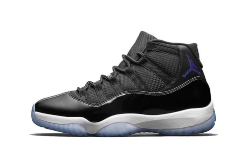 消息称 Air Jordan 11 传奇配色「Space Jam」鞋款有望于 2026 年回归?