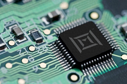 NVIDIA 斥资 20 亿美元入股 Marvell 携手推进硅光子技术