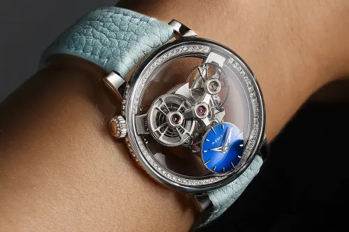 MB&F 为「Special Projects」系列注入高级珠宝元素，推出 SP One Pavée