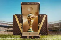 Louis Vuitton 发布 2026 年 FIFA 世界杯度身订制奖杯箱