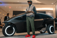 从 Rap 到 电动梦：TRINITY 三轮电车，will.i.am 不只造车，还在改写自己未来