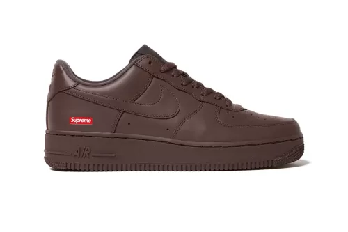 Supreme × Nike Air Force 1 最新配色「Baroque Brown」鞋款正式发布