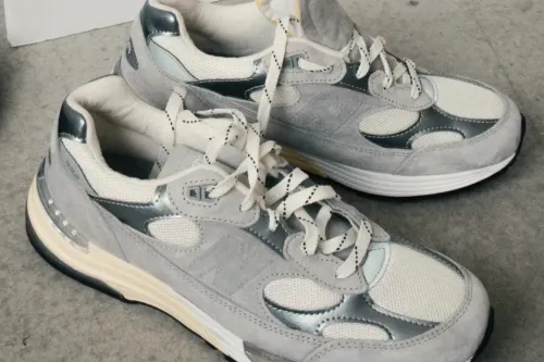 率先预览 mfpen × New Balance 992 联乘球鞋