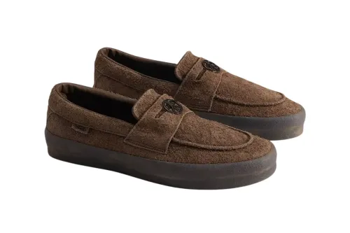Vans Skate Loafer 53 Crepe 将滑板公园抓地力融入 1950 年代优雅风格