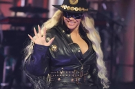 Beyoncé 正式跻身亿万富豪行列