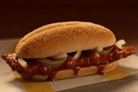 麦当劳 McDonald’s 被控联邦诉讼：McRib 被指完全不含真正「肋排肉」