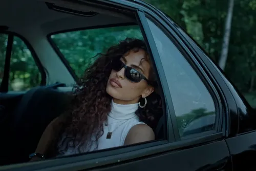 Snoh Aalegra 释出全新单曲「Run Free」预告回归