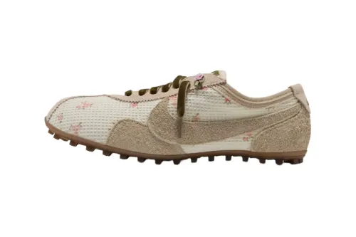 Nike Moon Shoe OG 注入花卉图案并搭载原版 Waffle 鞋底