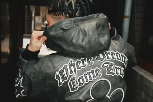 adidas Mickey Mouse Dreams Jacket 演绎充满玩味的怀旧气息