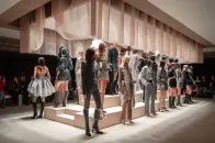 Alexander McQueen 将重返伦敦时装周