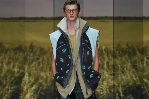 PUMA × RCB × Dhruv Kapoor 将板球带上 Milan 时装周天桥