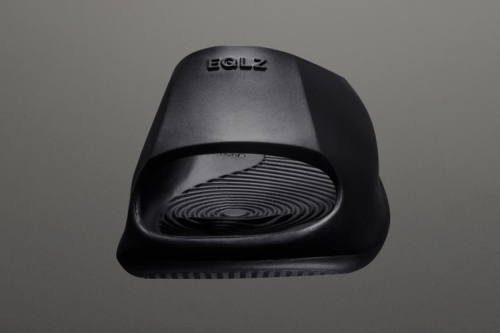 EQLZ 释出全新 1200 拖鞋系列