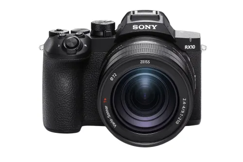 Sony 睽违近 10 年推出全新机型： RX10 V 超级变焦相机