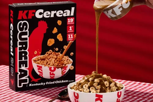 KFC 与 Surreal 将 Original Recipe Chicken 化身咸香早餐谷物片