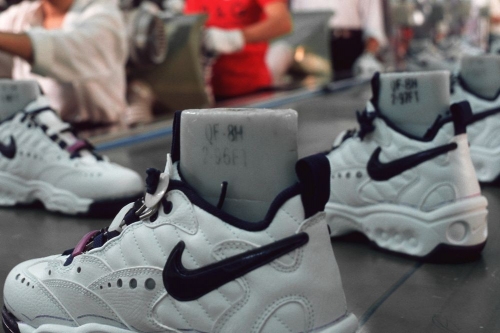消息指出 Nike、adidas 预计将从明年起减产 30 至 40%