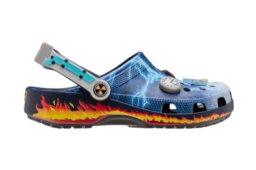 Crocs × Back To The Future 联乘 Classic Clog 登场，庆祝 40 周年