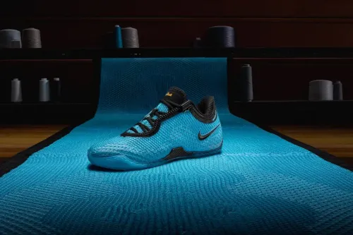更轻、更犀利、更灵敏,Nike 发布 LeBron 24 勒布朗·詹姆斯签名鞋
