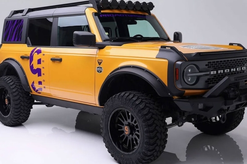 NFL 球星 Joe Burrow 定制款 Ford Bronco 登陆 Barrett-Jackson 慈善拍卖