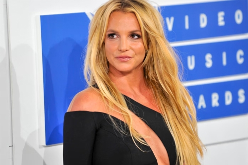 Britney Spears 回应新专辑传言：「我永远不会回归音乐产业」