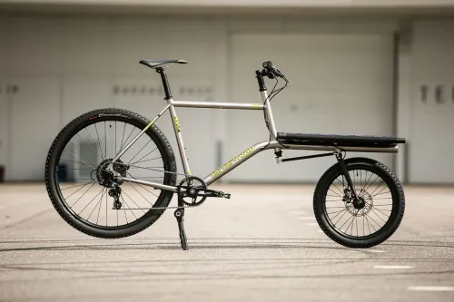 Carhartt WIP 携手 OMNIUM 推出限量不锈钢 Mini-Max 货运自行车