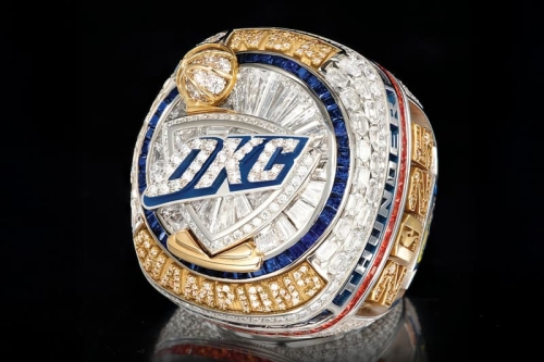 镶逾 800 颗宝石！近赏 Oklahoma City Thunder 奥克拉荷马城雷霆队的 NBA 冠军戒指