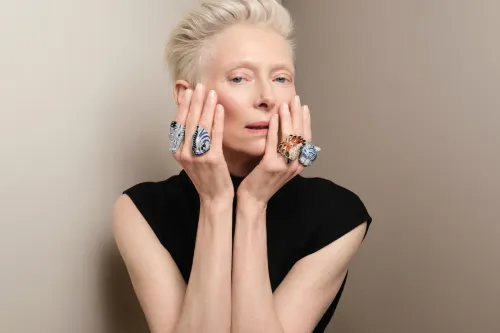 Cartier 宣布 Tilda Swinton 出任全新品牌大使，最新「Into the Wild」野生动物高级珠宝系列同步登场