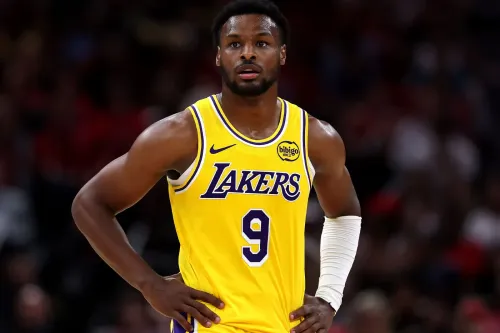 LeBron 宣布离队前数小时，Lakers 先锁死 Bronny 全额保障合约