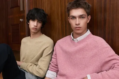 JW Anderson × UNIQLO 最新 2026 秋冬系列化作校园戏剧