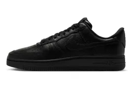 方头设计 Nike Air Force 1 Low 最新「Triple Black」配色鞋款将于 11 月登场