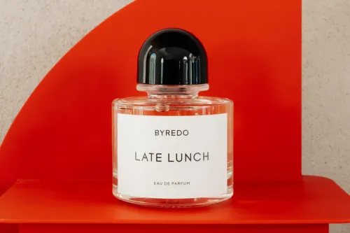 Byredo「Late Lunch」香水：一抹被海风吹散的地中海午后罗曼史