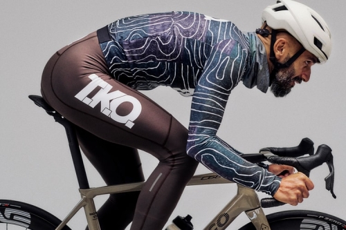 Pas Normal Studios 推出 2025 全新秋冬 T.K.O. 系列,四季皆宜的机能骑行新系列