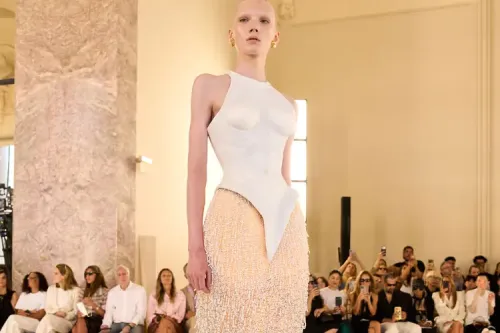 Schiaparelli 2027 秋冬高级定制大秀登场