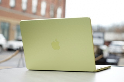 MacBook Neo 供不应求，苹果紧急加单 A18 Pro 芯片并将产量翻倍