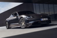 保时捷 Porsche 发表全新 Taycan、Cayenne 特别版「Black Edition」黑化车型
