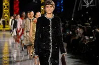 Matthieu Blazy 首秀点燃抢购热潮 Chanel 重回增长轨道