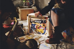 Marshall 推出马年新春限定艺术家合作款