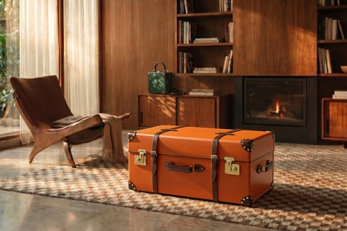 Globe‑Trotter 推出全新 Steamer Home Trunk 扩展家居系列