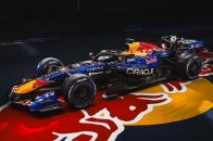 Red Bull Racing 发布 RB22 全新涂装登场